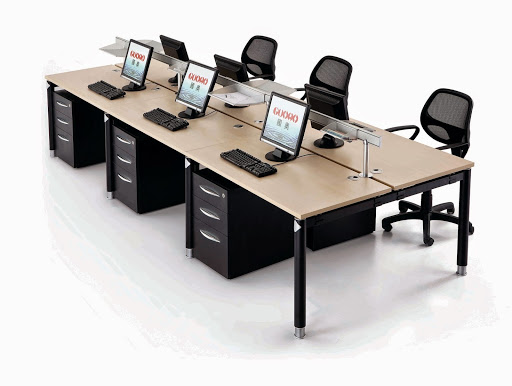 Mẫu bàn làm việc văn phòng có vách ngăn phù hợp với công việc làm việc nhóm và cần sự có mặt của nhiều người